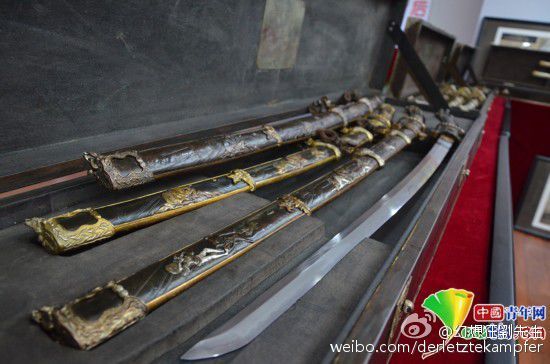 网友起底安倍外公的春宫刀 可能产于中国 网友起底安倍外公的春宫刀 可能产于中国
