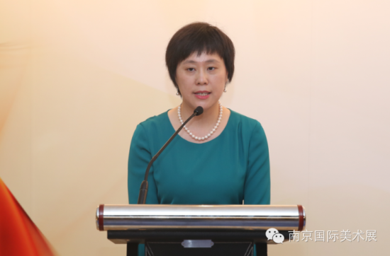 海外总裁吴晓梅说明海外征集情况 海外总裁吴晓梅说明海外征集情况