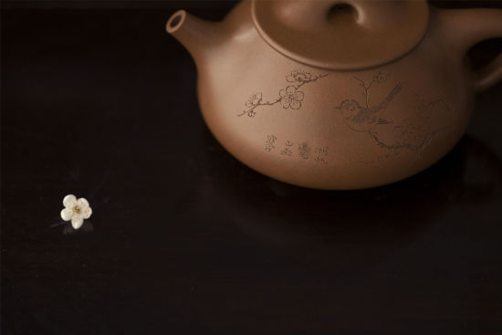 顾景舟制吴湖帆书江寒汀画大石瓢壶 顾景舟制吴湖帆书江寒汀画大石瓢壶