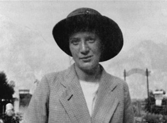 席勒的情妇威利,于1913年在Neuzil 席勒的情妇威利,于1913年在Neuzil