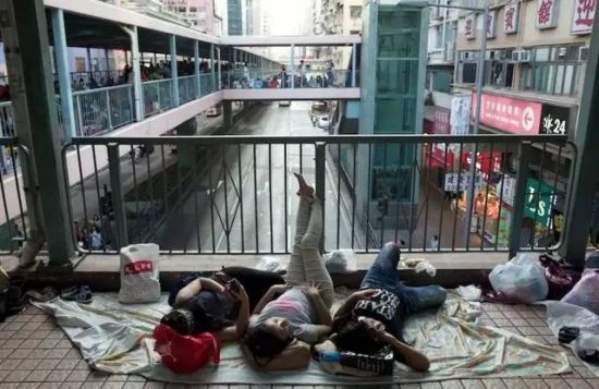 两个“菲佣”的香港梦