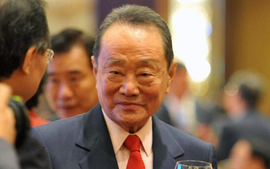 李嘉诚跑了 香港另外四大家族都去哪儿了?