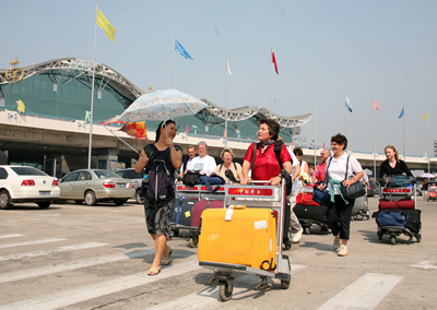 南京禄口机场呈现旅游高峰(图)_产经动态