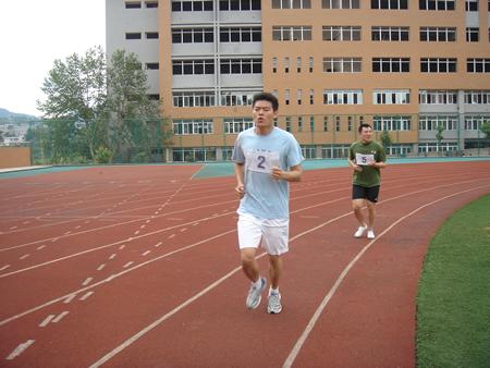 国航贵州公司对航空安全员进行体能考核(图)_