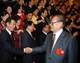 胡锦涛等十七届中央政治局常委同中外记者见面