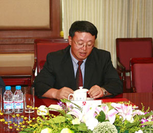 孟建民会见美国标准普尔评级公司主权评级委员