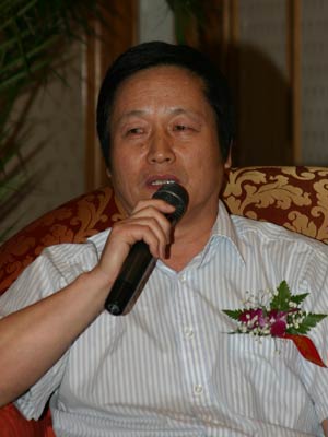 图文:中国人民大学劳动人事学院院长曾湘泉_会