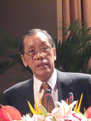 图文:复旦大学经济学首席教授苏东水_会议讲座