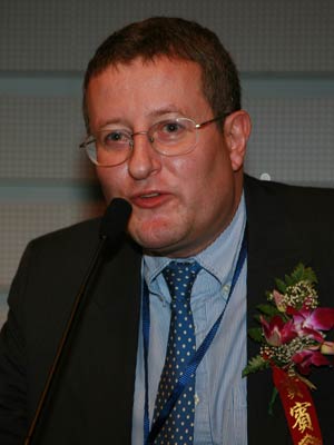 Nicholas-Rogers:谈养老基金的全球经验_会议