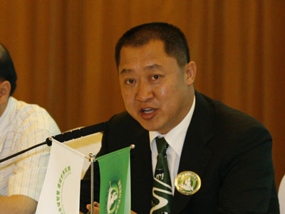 图文:蒙牛乳业集团总裁杨文俊_会议讲座