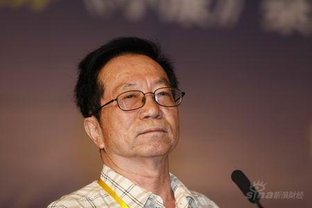 图文:内蒙古沙产业草产业协会副会长郝诚之