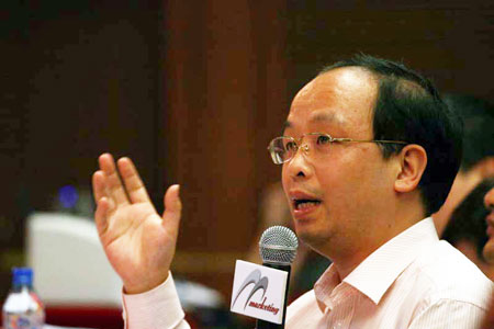 裁判介绍:对外经济贸易大学教授张建平_会议讲座