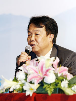 詹国枢:欢迎大家订阅人民日报海外版_会议讲座