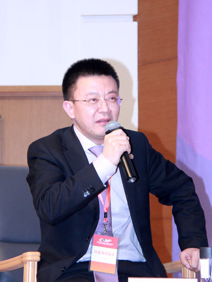 主持人:华融证券董事长祝献忠