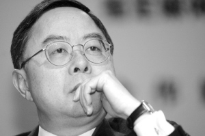 ��ۺ�¡������ϯ�����ڣ����ز�Ӣ�۲���ô�õ�