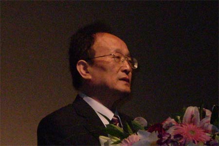 图文:证券投资基金法起草工作组王连洲_基金滚