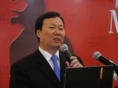 中寿副总裁万峰:加息后保险业的机遇与挑战