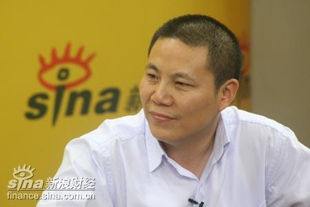 草根名博旺仔理财公益捐款 与丁圣元谈股市现