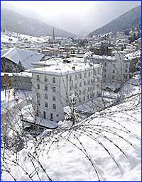 ͼ�ģ���ѩ��ӳ������ɽ�Ǵ���˹