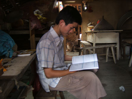 想资助贫困准大学生请拨87809110