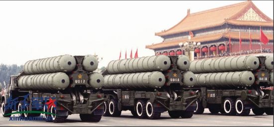 1999国庆阅兵,中远程地空导弹方队受阅。 1999年国庆阅兵,中远程地空导弹方队受阅。