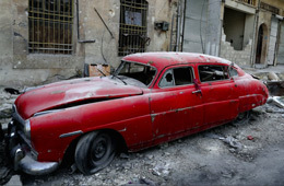 因叙利亚多年战乱 收藏老爷车尽数被毁