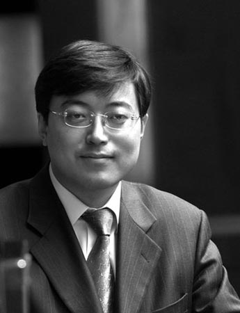 潘钢伊利董事长_伊利董事长潘刚头像