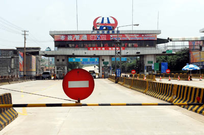 广东九江塌桥打捞仍无进展