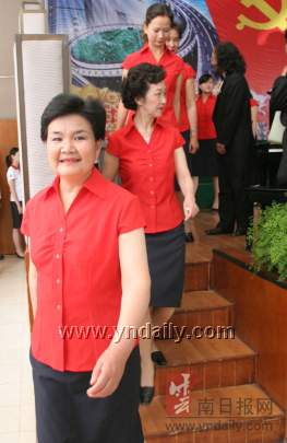 激情唱响和谐云岭省属单位庆七一、迎十七