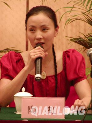 潘粤明、曹颖、陶虹众明星为卡通福娃献声