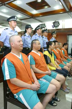 毒枭刘招华一审被判死刑 其所制毒品总量达12