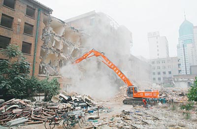 太原标志性建筑湖滨饭店被拆除