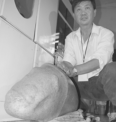 安徽凌家滩遗址发掘出土80公斤重玉猪