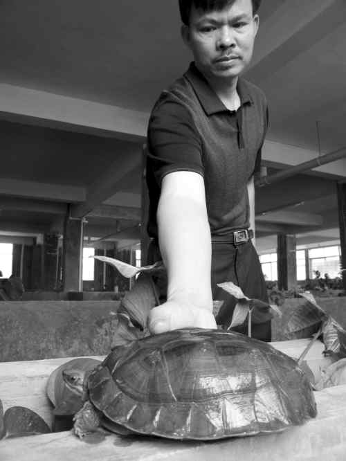 两千元起家18年身价过亿