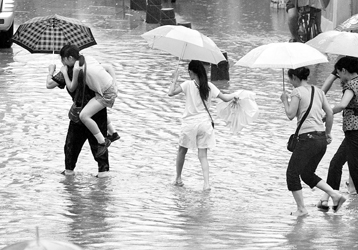 南京特大暴雨千年一遇