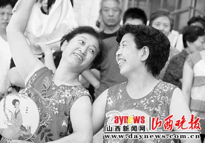 阳泉市矿区社区文化艺术节拉开帷幕(图)