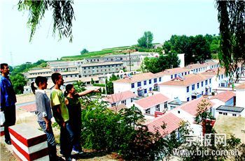 山西大寨村人均收入_大寨苗族乡大寨村图片