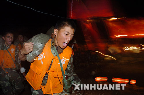 �ظ壺�߲㲼�ַ��������ֺ�ǿ��Ӧ����������