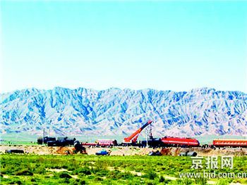 兰新铁路火车相撞