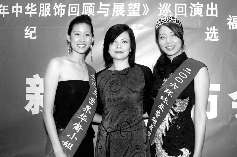 华人第一名模来厦开模特班