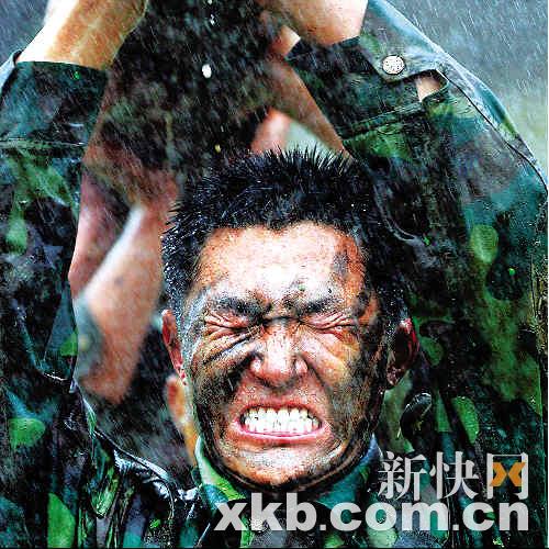 我们的队伍向太阳