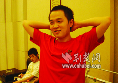 四川考霸武汉戒网瘾 4次高考先后退学清华北大