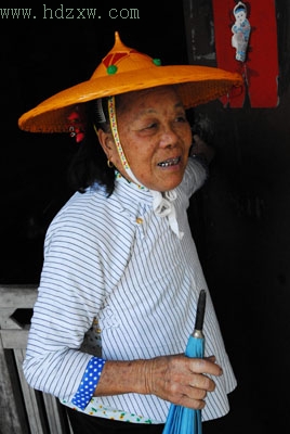 谁说女子不如男且看现代花木兰