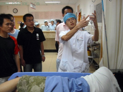 备皮,导尿,清肠,还有伤口查看等