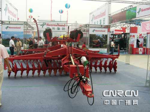 此次展会展示了国内外农业机械工业的最新成果