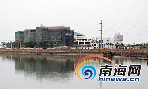 复兴城D栋违建已拆完 违规业主再缴罚款30万