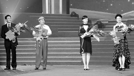 《白求恩》《亮剑》获得一等奖