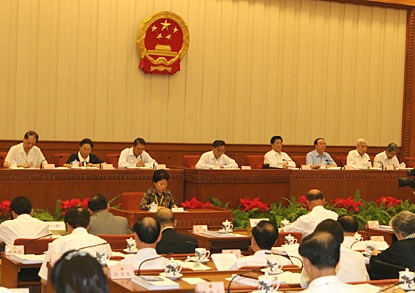 人大首次审议劳动争议调解仲裁法草案