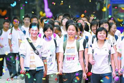 郑州将大中专学校外迁解决中小学入学难(图)