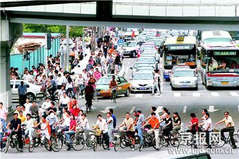 今晨早高峰拥堵来势汹图